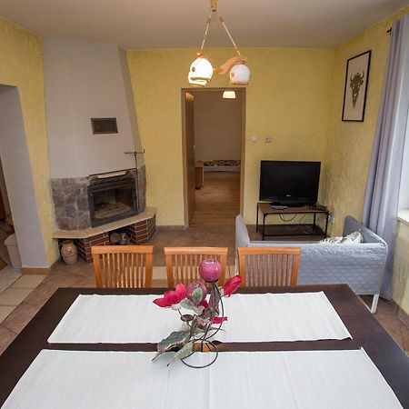 Happy Bison - A 5 Bedroom House With A Garden Białowieża Dış mekan fotoğraf